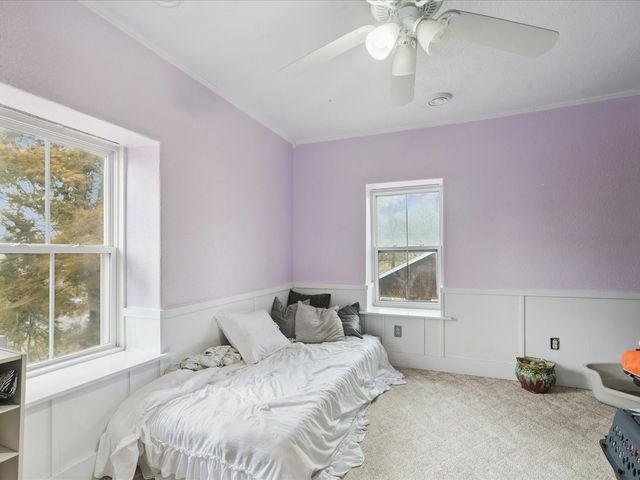 123 2nd Ave SW, Mt Vernon, IA 52314