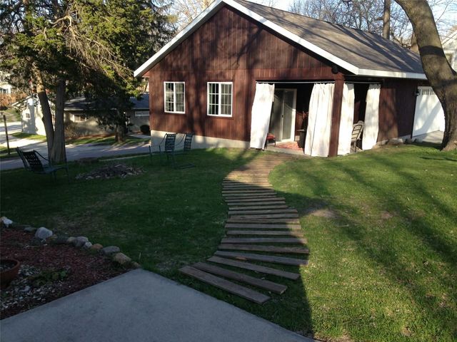 123 2nd Ave SW, Mt Vernon, IA 52314