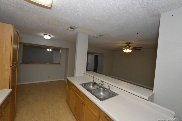 10918 LANDS RUN ST, San Antonio, TX 78230