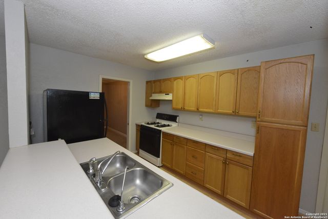 10918 LANDS RUN ST, San Antonio, TX 78230