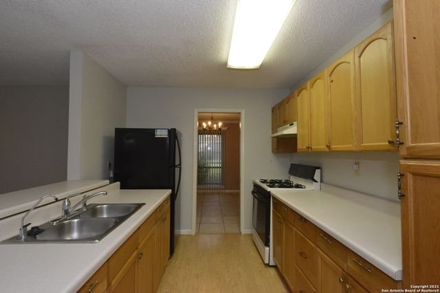 10918 LANDS RUN ST, San Antonio, TX 78230
