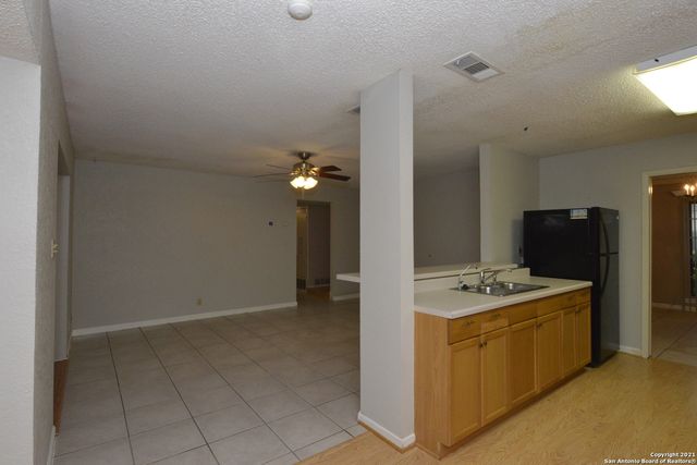 10918 LANDS RUN ST, San Antonio, TX 78230