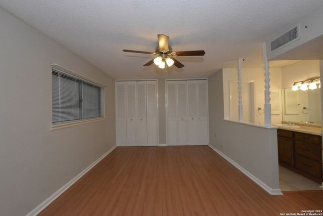 10918 LANDS RUN ST, San Antonio, TX 78230