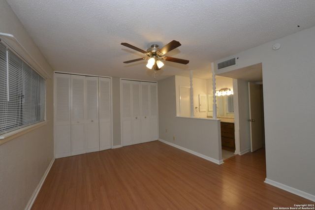 10918 LANDS RUN ST, San Antonio, TX 78230