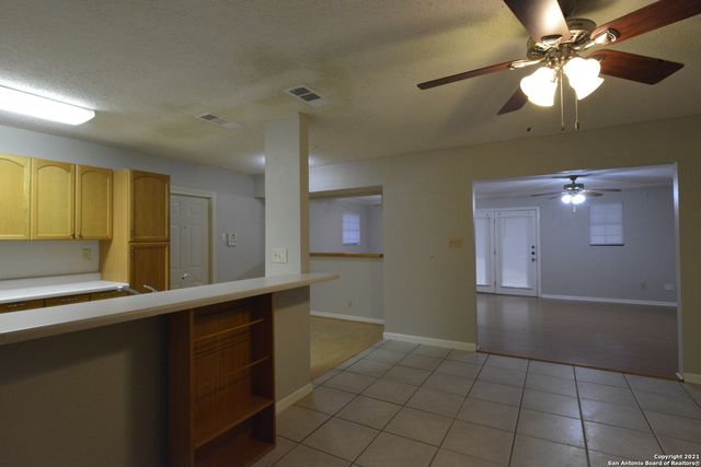 10918 LANDS RUN ST, San Antonio, TX 78230