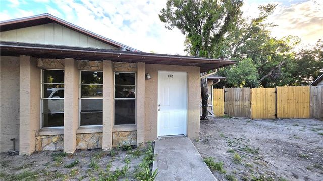 208 58TH AVENUE E, Bradenton, FL 34203