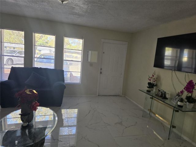 208 58TH AVENUE E, Bradenton, FL 34203