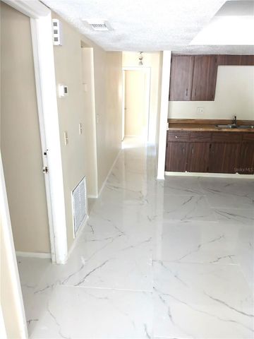 208 58TH AVENUE E, Bradenton, FL 34203