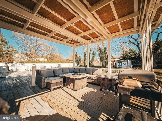 16 CHARTER OAK LANE, Marlton, NJ 08053