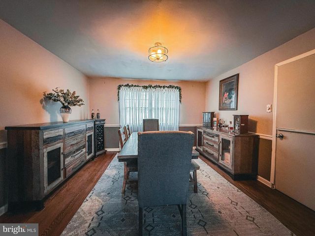 16 CHARTER OAK LANE, Marlton, NJ 08053
