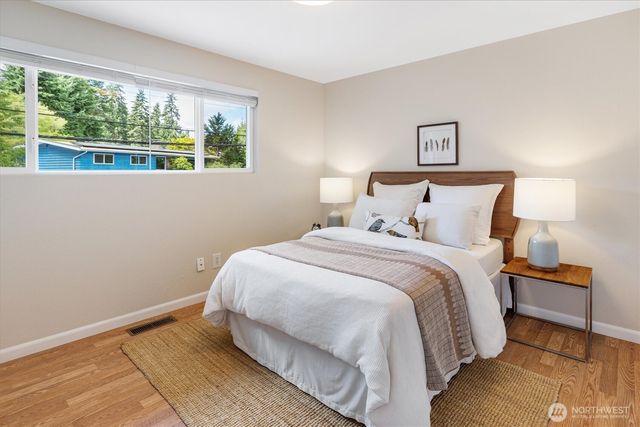 18416 16th Avenue NE, Shoreline, WA 98155
