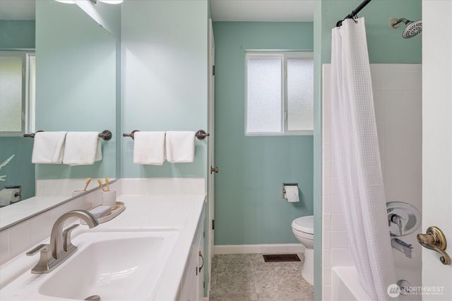 18416 16th Avenue NE, Shoreline, WA 98155