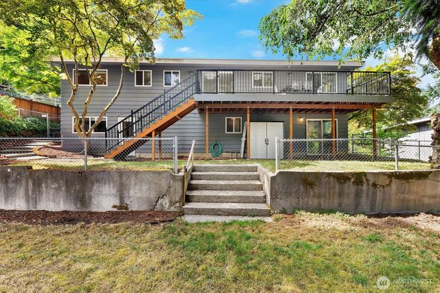 18416 16th Avenue NE, Shoreline, WA 98155