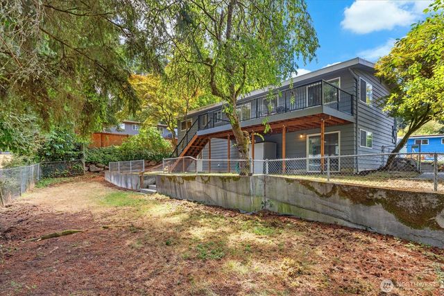 18416 16th Avenue NE, Shoreline, WA 98155
