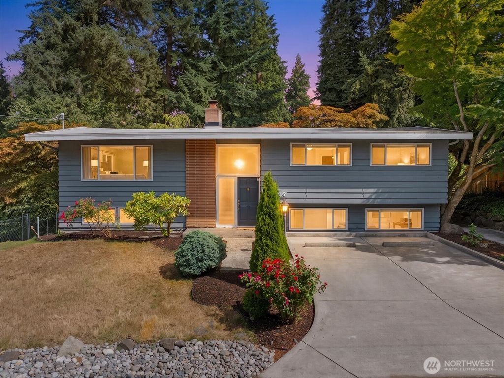 18416 16th Avenue NE, Shoreline, WA 98155
