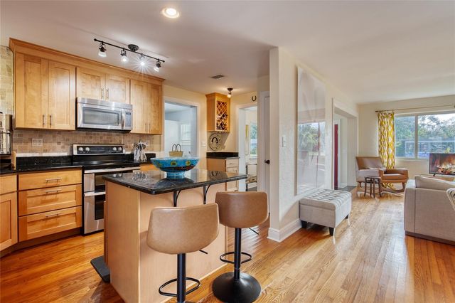 37 REYNOLDS AVENUE, Ormond Beach, FL 32174