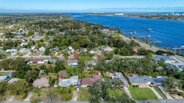 37 REYNOLDS AVENUE, Ormond Beach, FL 32174