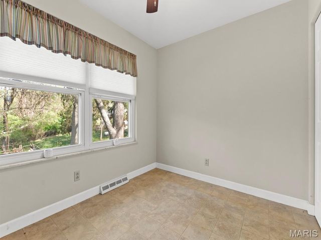 16 Melwood Drive, Belleville, IL 62223