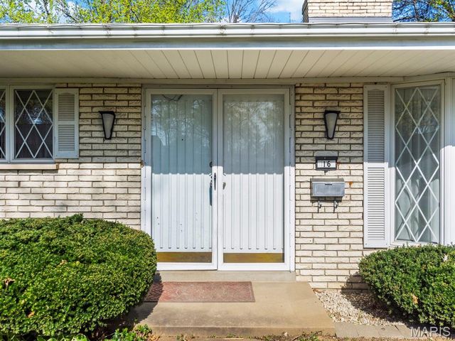 16 Melwood Drive, Belleville, IL 62223
