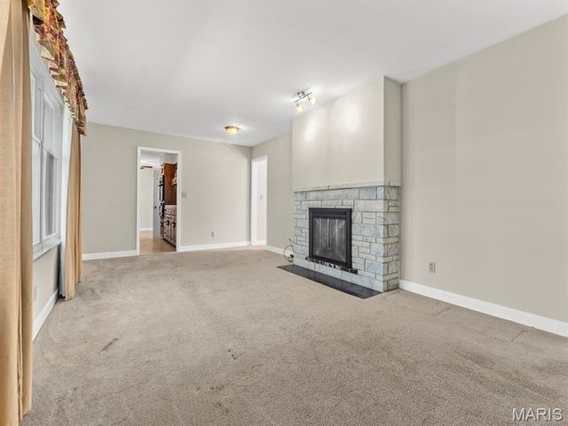 16 Melwood Drive, Belleville, IL 62223
