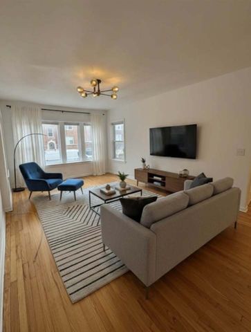 6838 S King Drive 1, Chicago, IL 60637