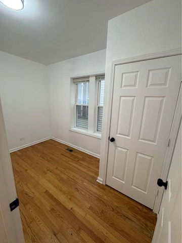 6838 S King Drive 1, Chicago, IL 60637