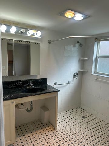 193 Chatham J, West Palm Beach, FL 33417