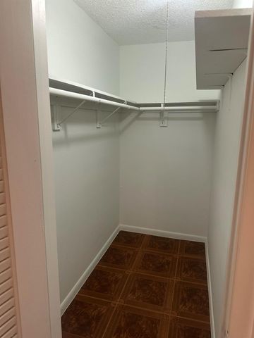 193 Chatham J, West Palm Beach, FL 33417