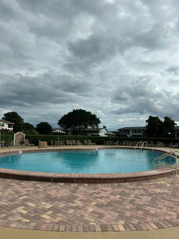 193 Chatham J, West Palm Beach, FL 33417