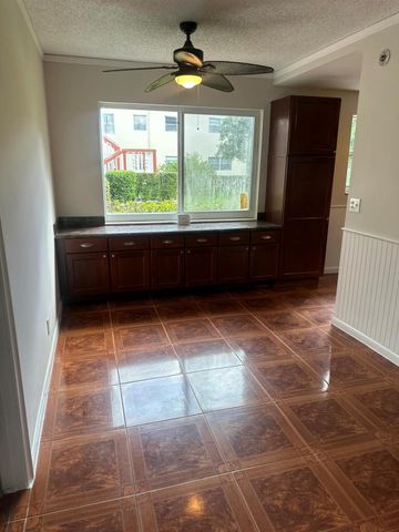 193 Chatham J, West Palm Beach, FL 33417