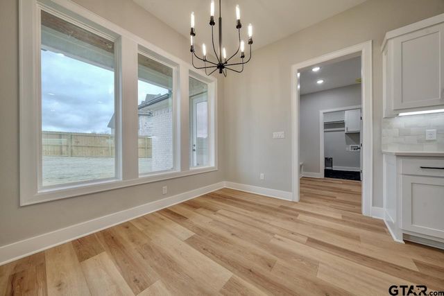 606 Prince Ln, Tyler, TX 75704