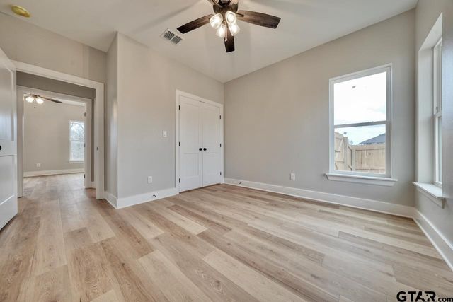 606 Prince Ln, Tyler, TX 75704