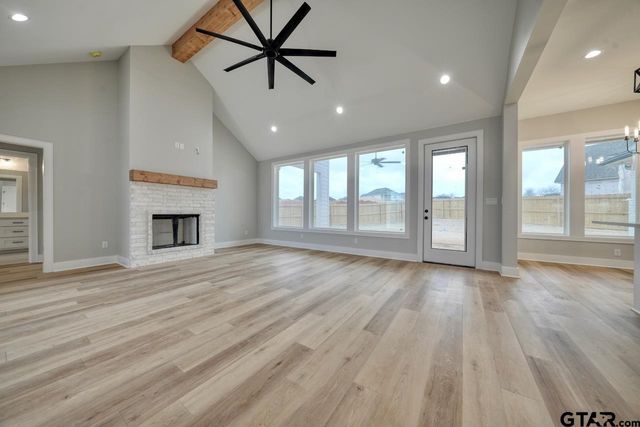 606 Prince Ln, Tyler, TX 75704