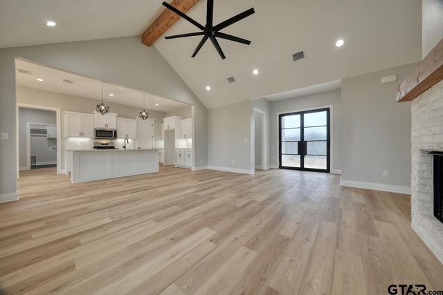 606 Prince Ln, Tyler, TX 75704