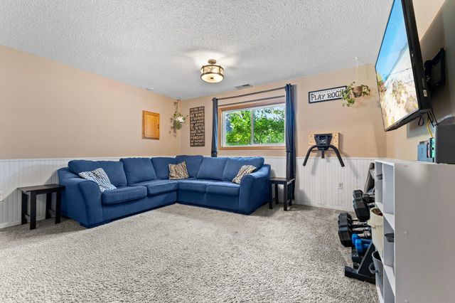 11010 Xylon Lane N, Champlin, MN 55316