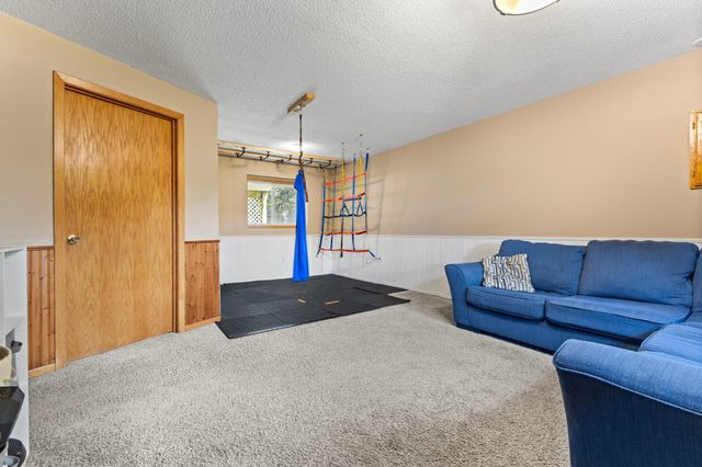 11010 Xylon Lane N, Champlin, MN 55316