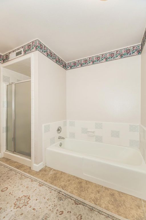 Image 13 of property listing at 2793 W San Madele Avenue, Fresno, CA 93711