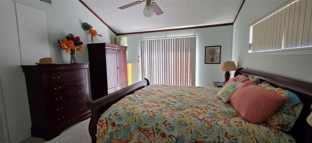 1702 E Castaway Street, Tiki Island, TX 77554
