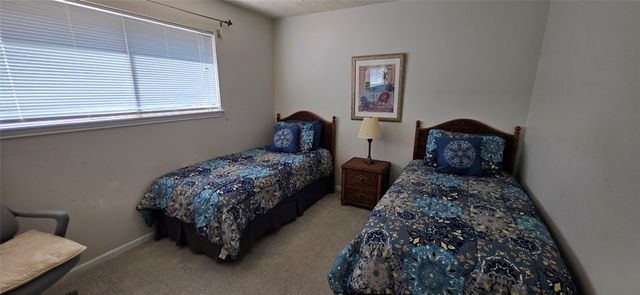 1702 E Castaway Street, Tiki Island, TX 77554
