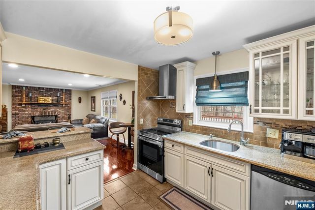 6 Hillsdale Terrace, Sussex, NJ 07461