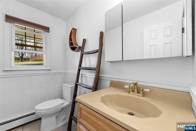 6 Hillsdale Terrace, Sussex, NJ 07461
