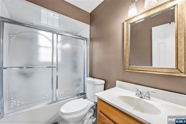 6 Hillsdale Terrace, Sussex, NJ 07461
