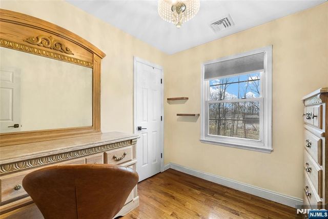 6 Hillsdale Terrace, Sussex, NJ 07461