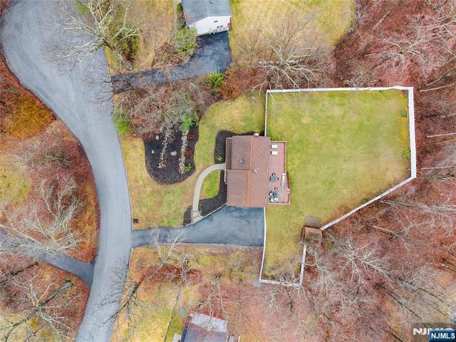 6 Hillsdale Terrace, Sussex, NJ 07461