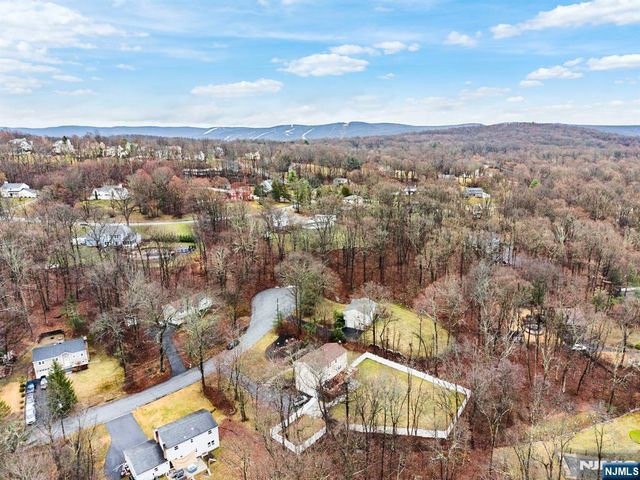 6 Hillsdale Terrace, Sussex, NJ 07461