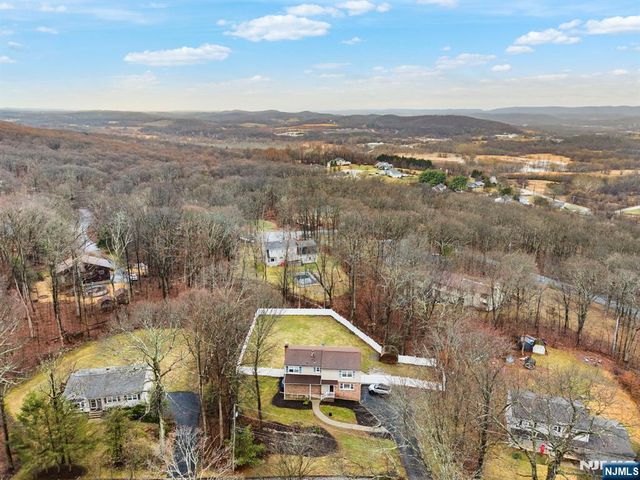 6 Hillsdale Terrace, Sussex, NJ 07461