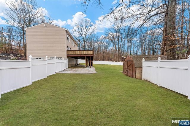 6 Hillsdale Terrace, Sussex, NJ 07461