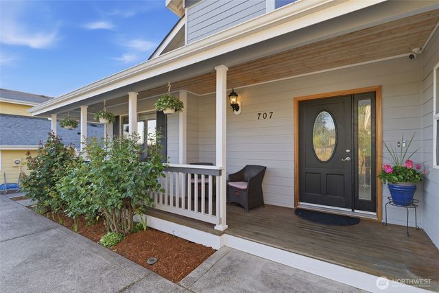 707 Gove Street, Steilacoom, WA 98388