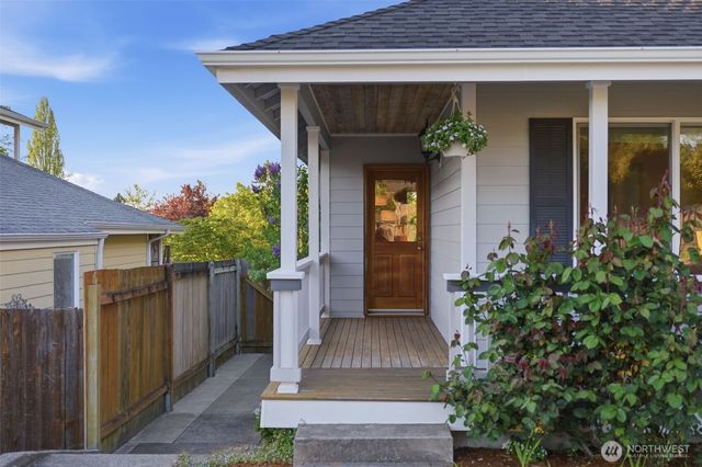 707 Gove Street, Steilacoom, WA 98388