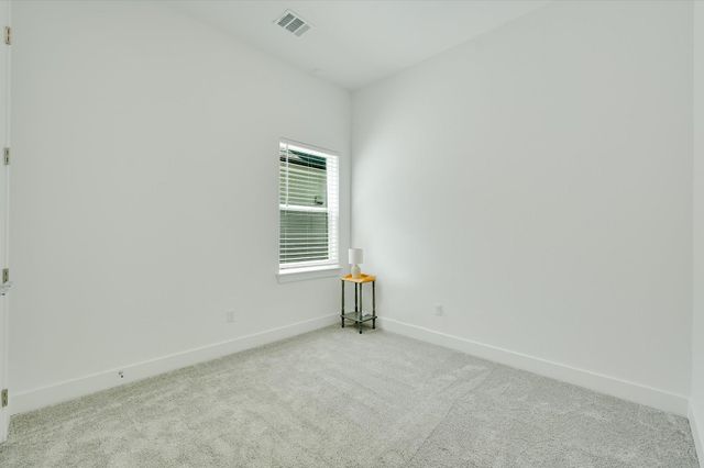 111 Breda Ave, Bastrop, TX 78602